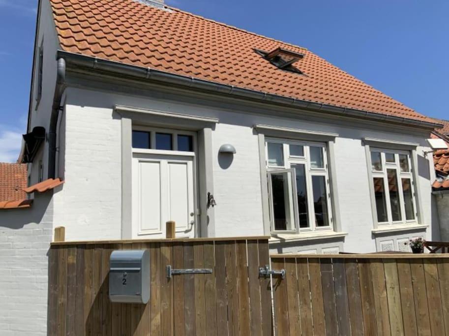 Вилла Skont Feriehus Midt I Marstal. Экстерьер фото